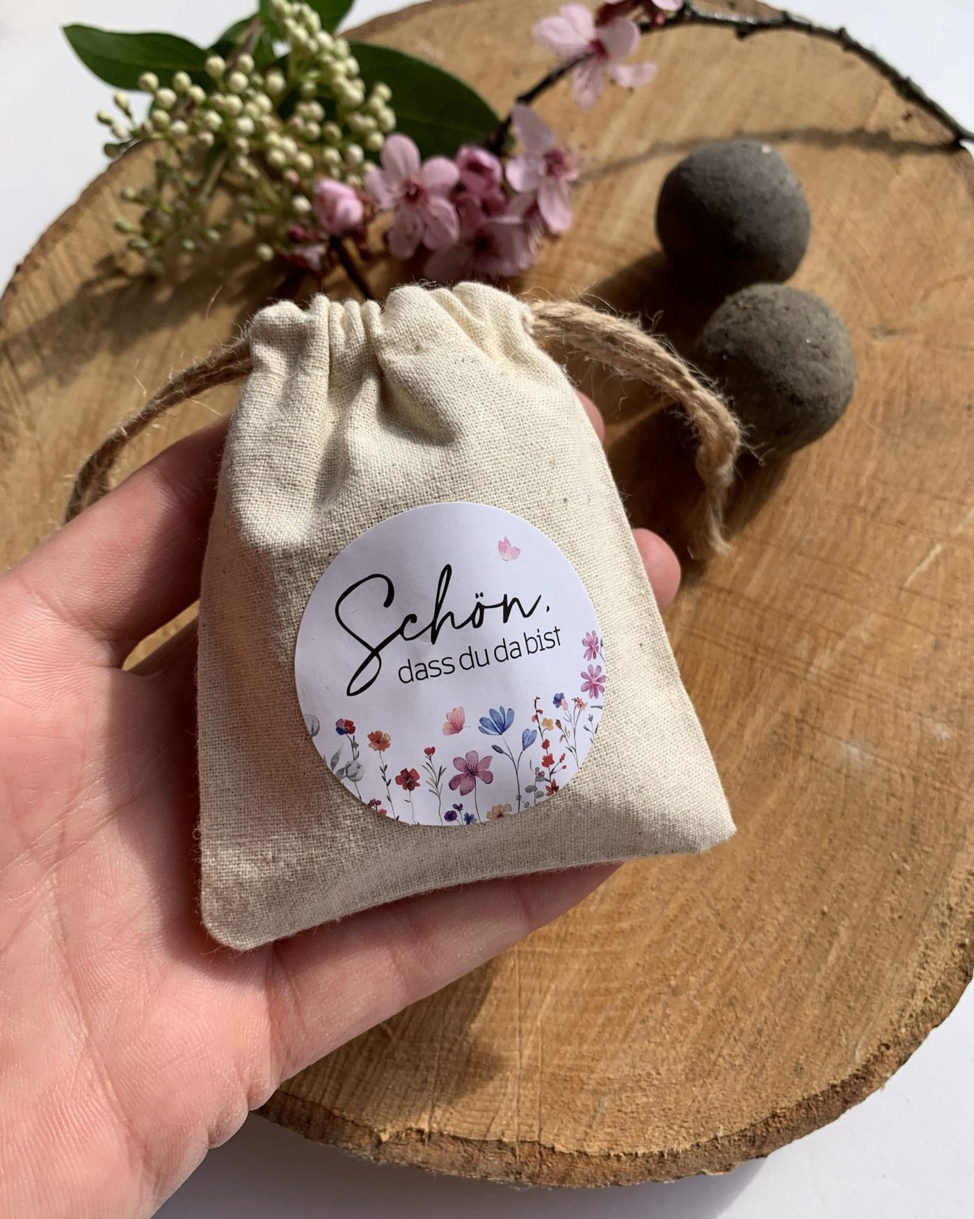 Gastgeschenk mit Aufkleber — Nature Roadshop