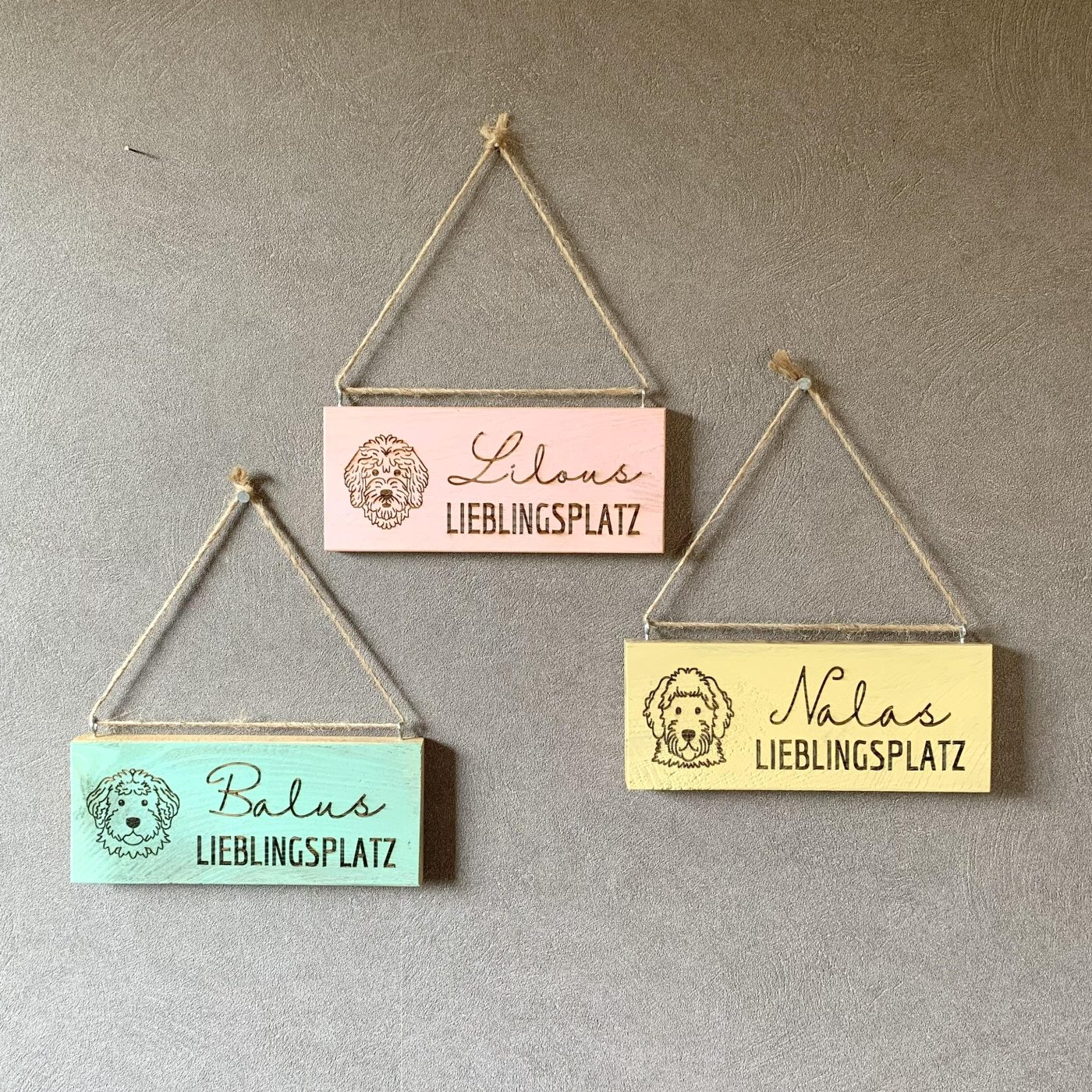 Hunde-Lieblingsplatz mit Namen — Nature Roadshop
